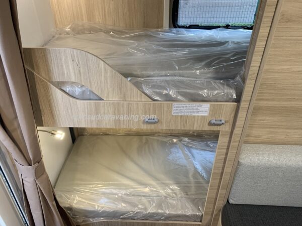 Caravelair alba 426 lits superposés