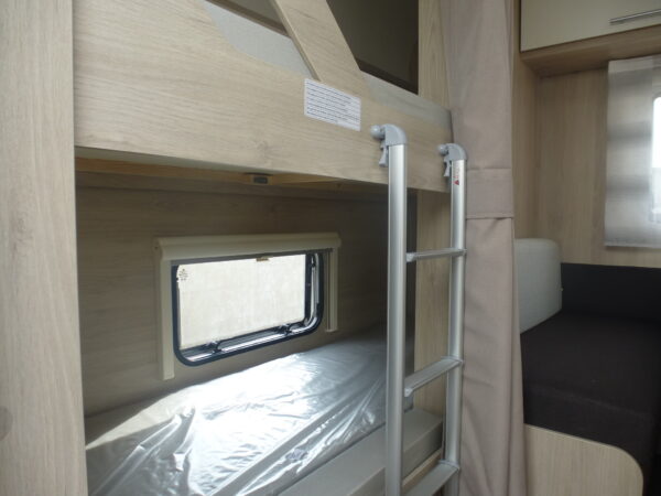 CARAVELAIR ALBA 426 Family – Image 5