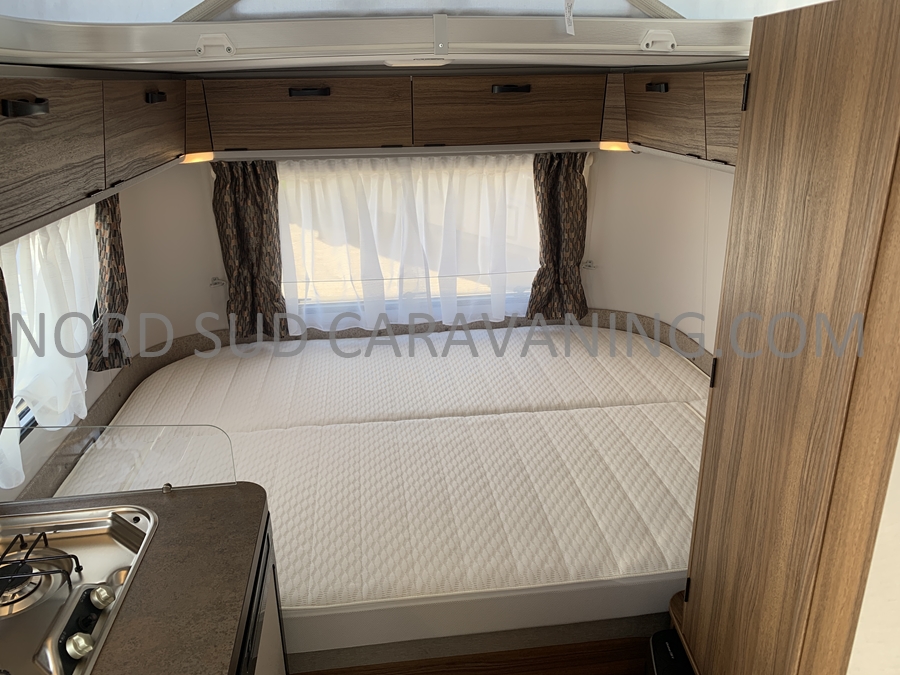 lit eriba touring 430 legend