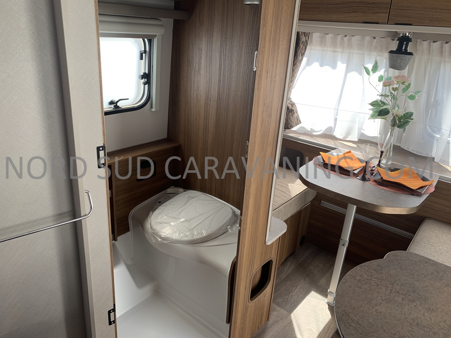 WC eriba touring 430 legend