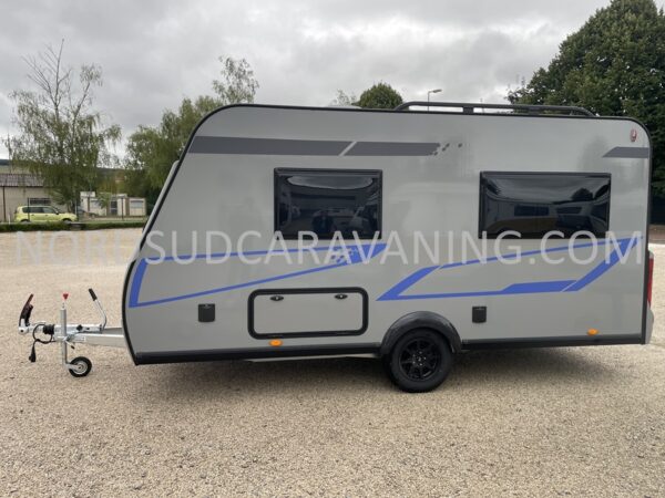 Caravelair 410 sport line vue ext 2