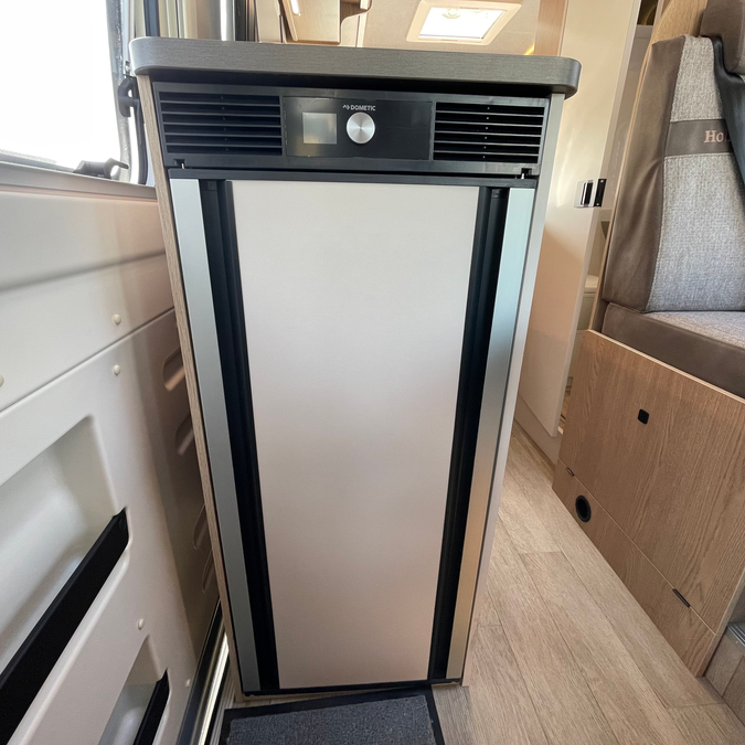 HOBBY ONTOUR VAN 600FT BOITE AUTO – Image 9