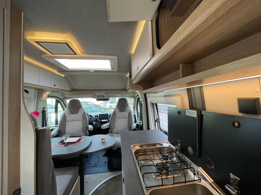 HOBBY ONTOUR VAN 600FT BOITE AUTO – Image 25