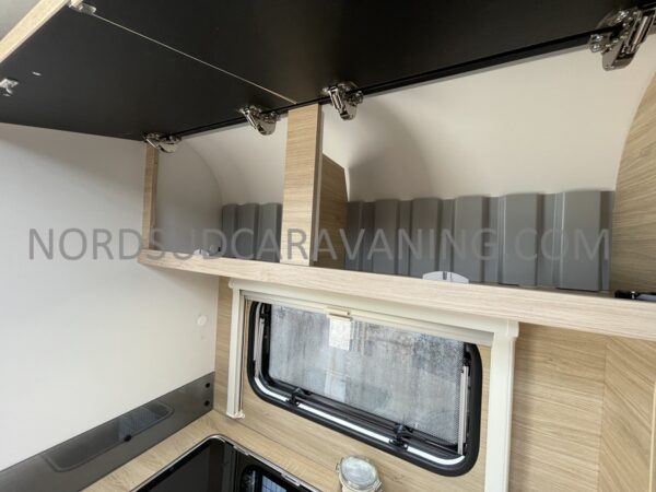 CARAVELAIR 410 SPORT LINE – Image 8