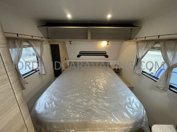 CARAVELAIR 480 SPORT LINE – Image 12