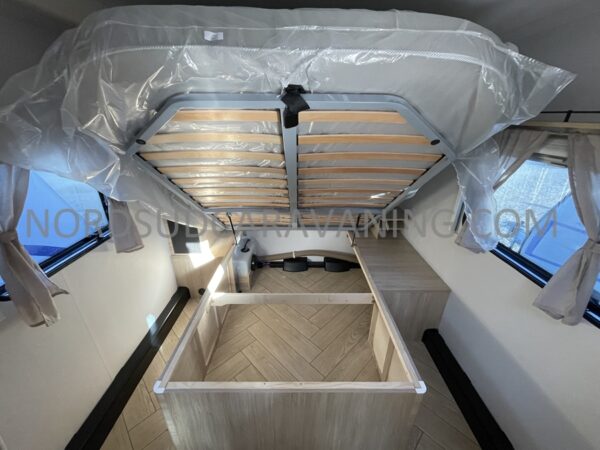CARAVELAIR 480 SPORT LINE – Image 13