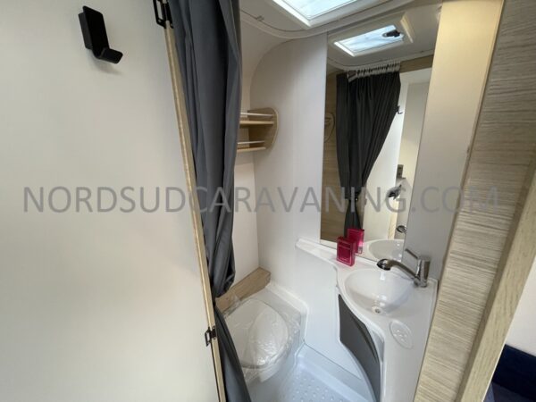 CARAVELAIR ALBA 400 – Image 9
