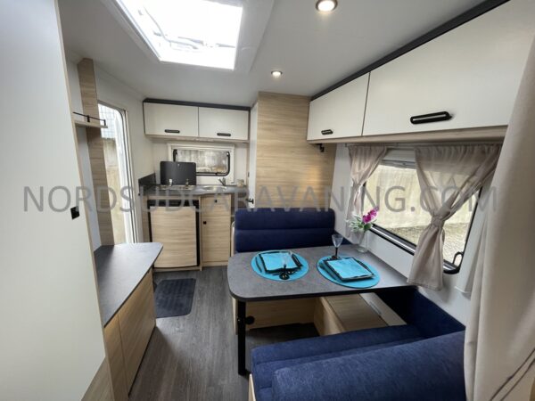 CARAVELAIR ALBA 400 – Image 17