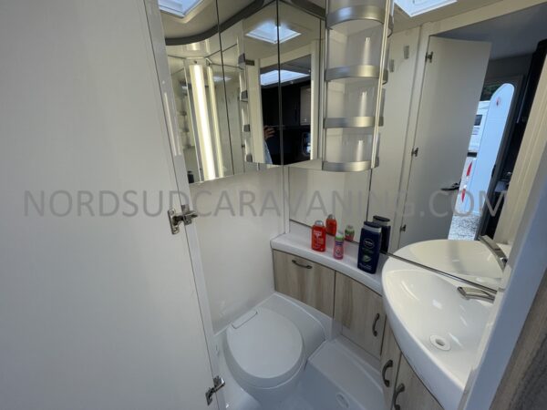HOBBY DE LUXE 490 KMF – Image 13