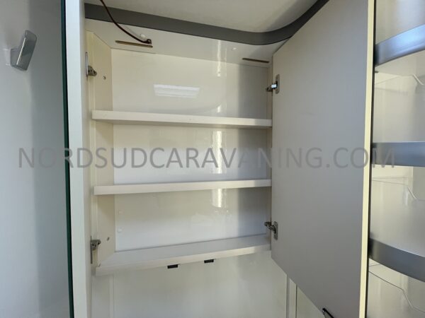 HOBBY DE LUXE 490 KMF – Image 15