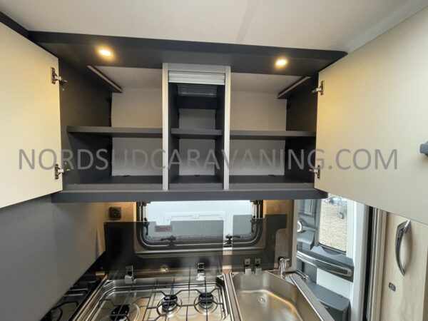 HOBBY DE LUXE 490 KMF – Image 6