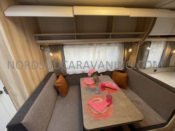 HOBBY DE LUXE 490 KMF – Image 3