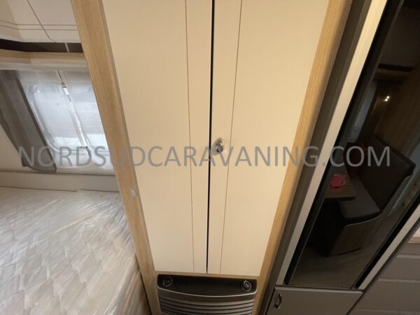 HOBBY DE LUXE 490 KMF – Image 17