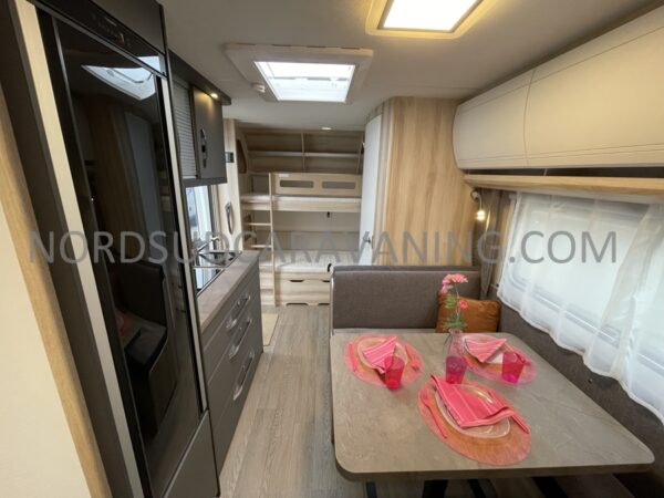 HOBBY DE LUXE 490 KMF – Image 24