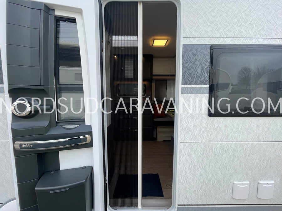 HOBBY DE LUXE 495 WFB – Image 26