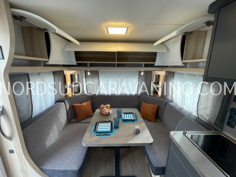 HOBBY DE LUXE 460 UFE – Image 3