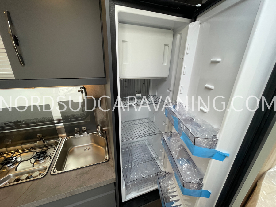 HOBBY DE LUXE 460 UFE – Image 12