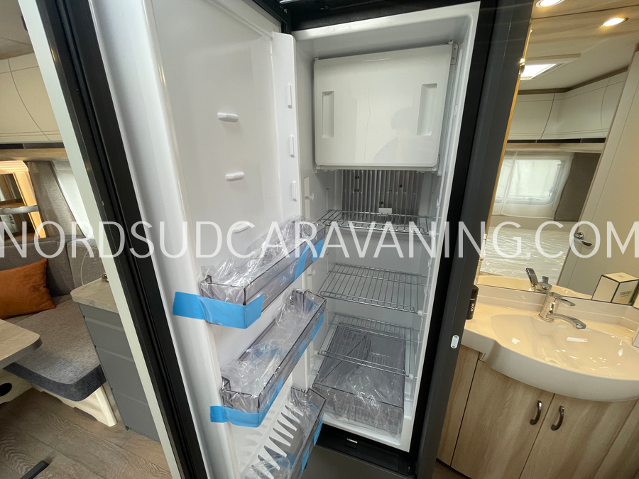 HOBBY DE LUXE 460 UFE – Image 13