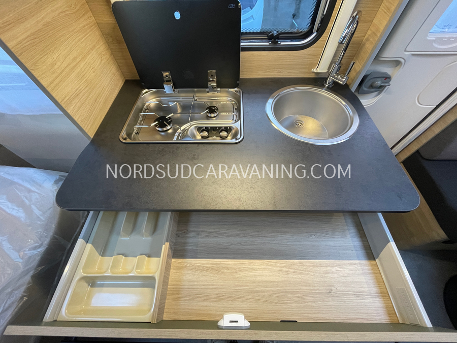 CARAVELAIR 480 SPORT LINE – Image 9