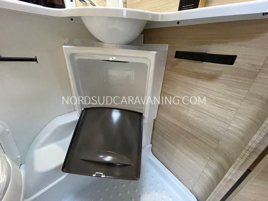 CARAVELAIR 480 SPORT LINE – Image 13