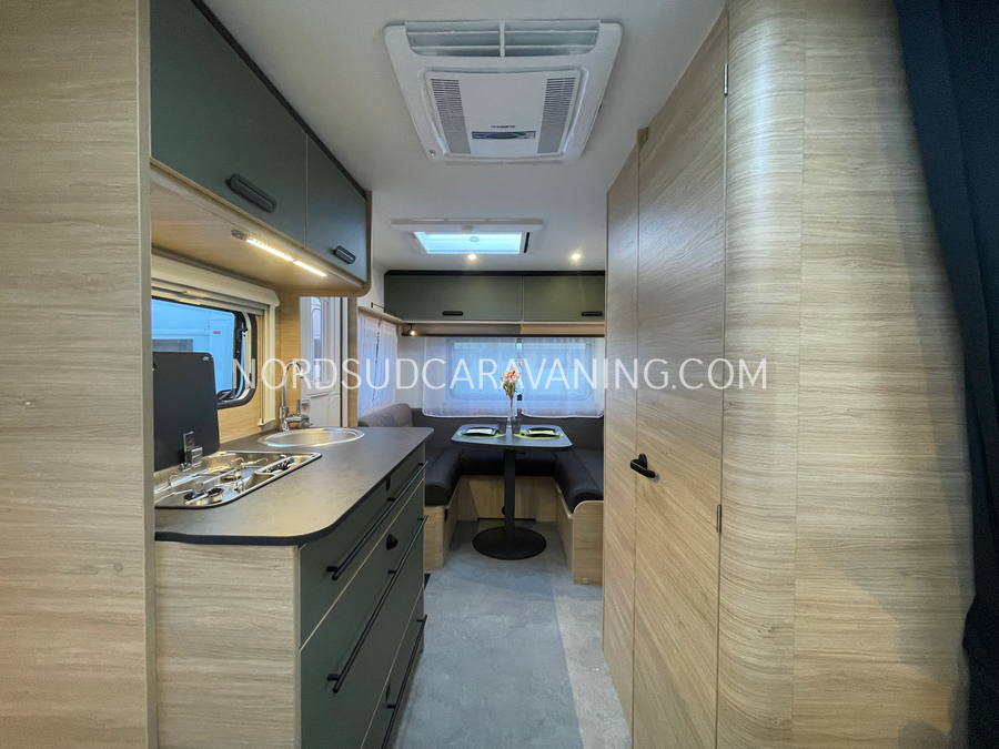 CARAVELAIR 480 SPORT LINE – Image 18
