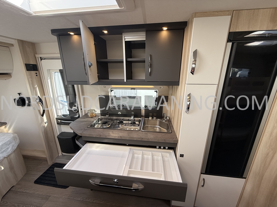 HOBBY 545 KMF DE LUXE – Image 4