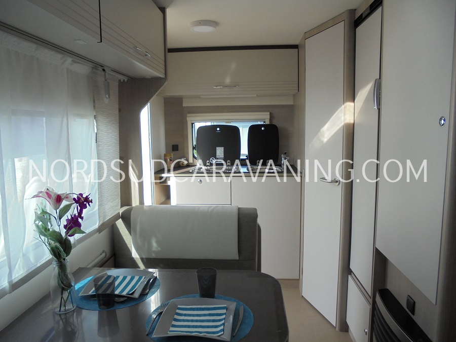 BÜRSTNER PREMIO LIFE 425 TS – Image 11