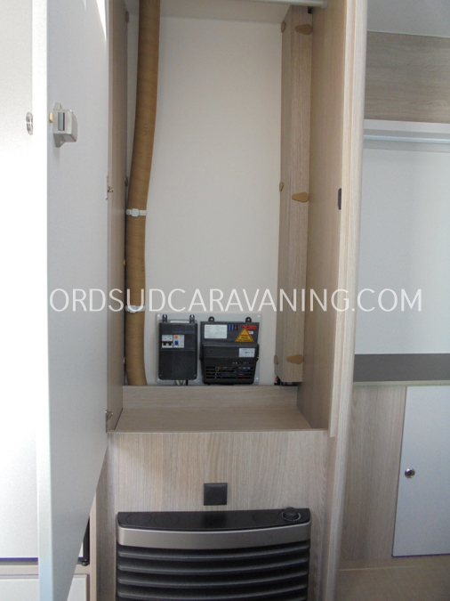 BÜRSTNER PREMIO LIFE 425 TS – Image 5