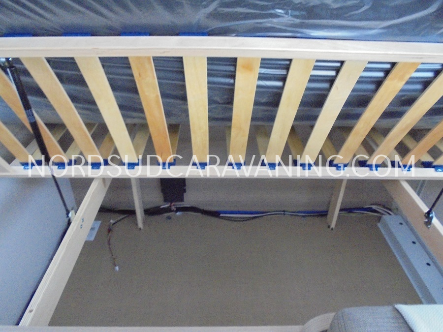 BÜRSTNER PREMIO LIFE 425 TS – Image 9