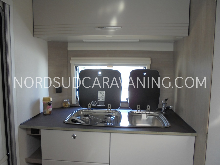 BÜRSTNER PREMIO LIFE 425 TS – Image 3