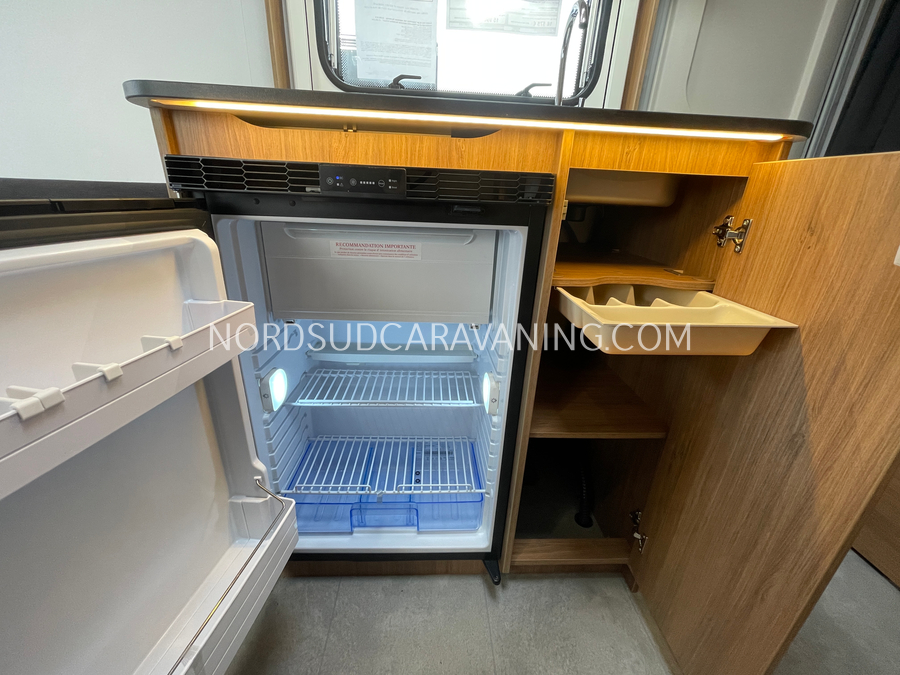 CARAVELAIR ALBA 366 – Image 9