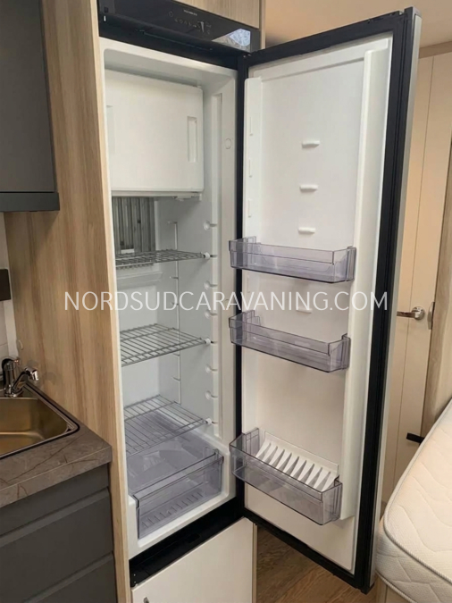HOBBY DE LUXE 460 UFE – Image 9